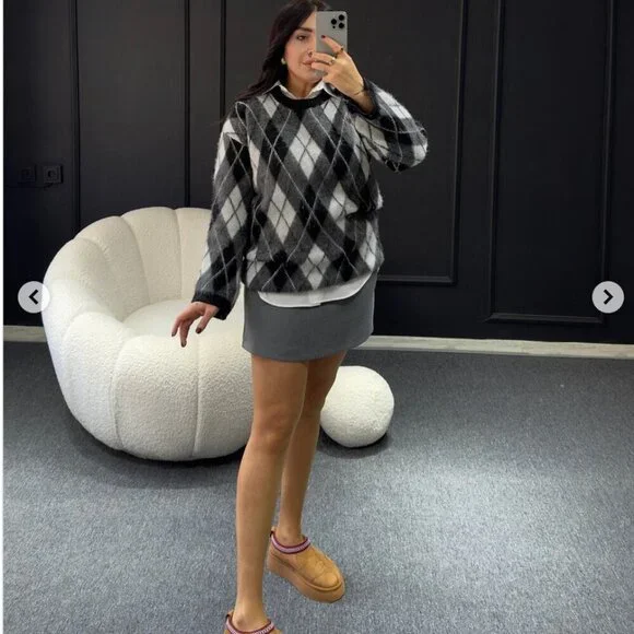 Zara Diamond Knit Fuzzy Crew Neck Sweater Black White Blogger Fav Size Small - Picture 4 of 12